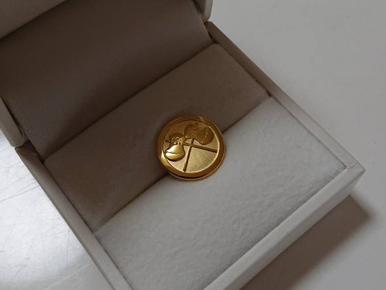 金メッキ仕上げ